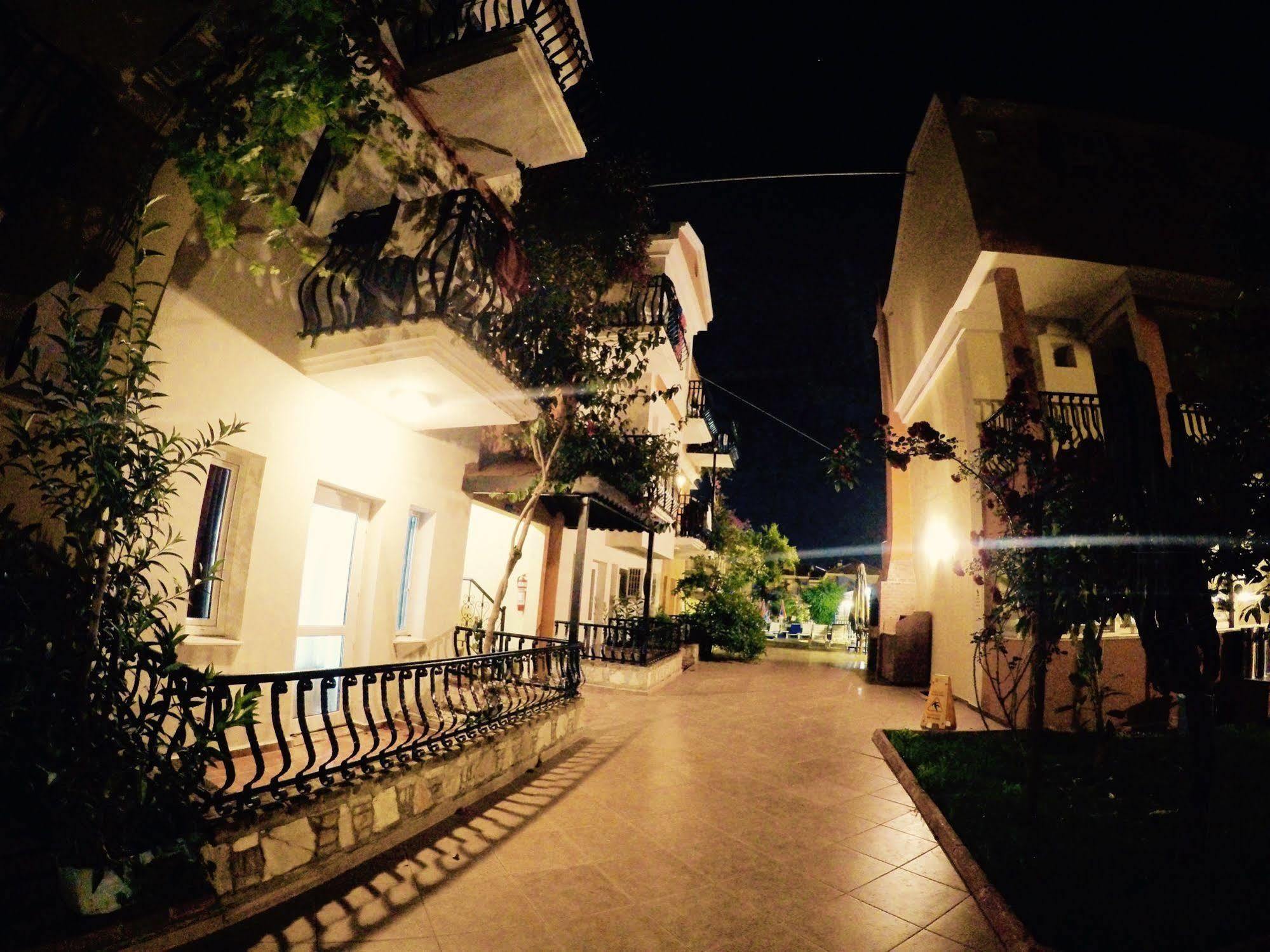 Magic Tulip Hotel Oludeniz Bagian luar foto